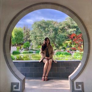 Meet your Posher, Brenda